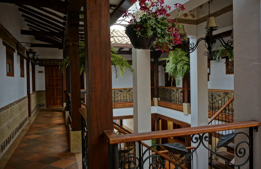 Hotel Jardines De La Villa-1