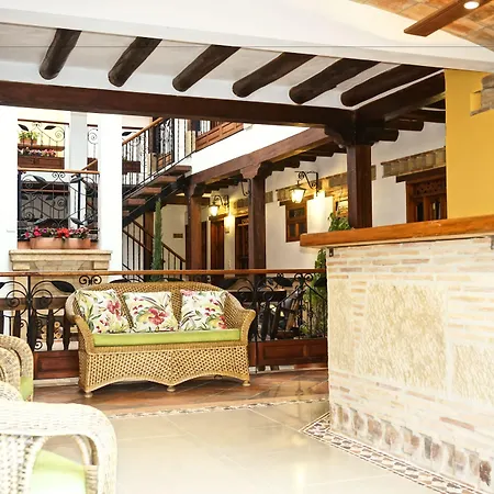 Hotel Jardines De La Villa-2